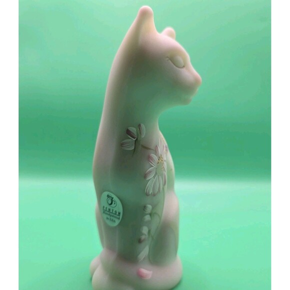Fenton Art Burmese Glass Cat Painted Flowers & Dragonfly Signed Ltd. Edition - Picture 6 of 8